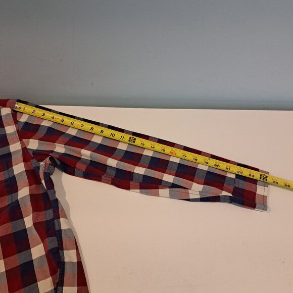 J. Crew Men's Medium Regular Fit 100% Cotton Button Down Shirt Style #C3724 - Picture 12 of 13